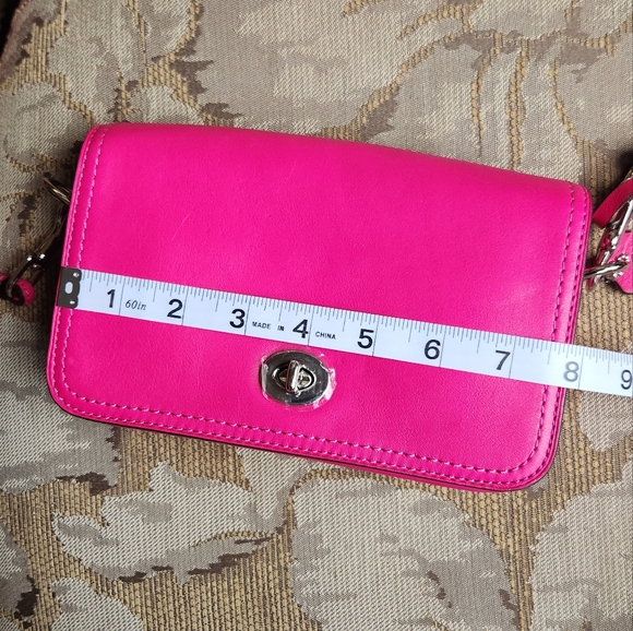 New NWOT Coach Legacy Leather Fuchsia Pink Penny Crossbody Purse 19914 RARE! - Picture 13 of 15